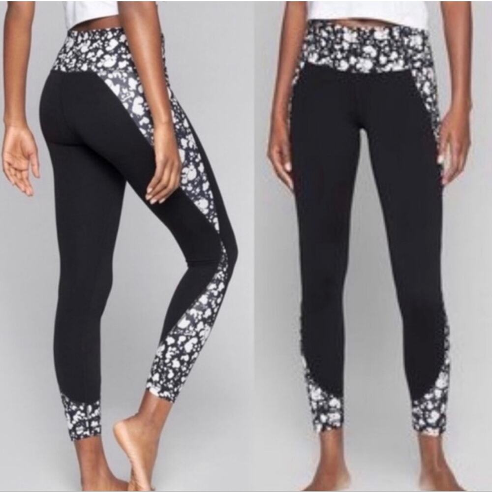 Athleta Paint Salutation 7/8 Tight Power Vita Size M 158303 *EUC Black/White